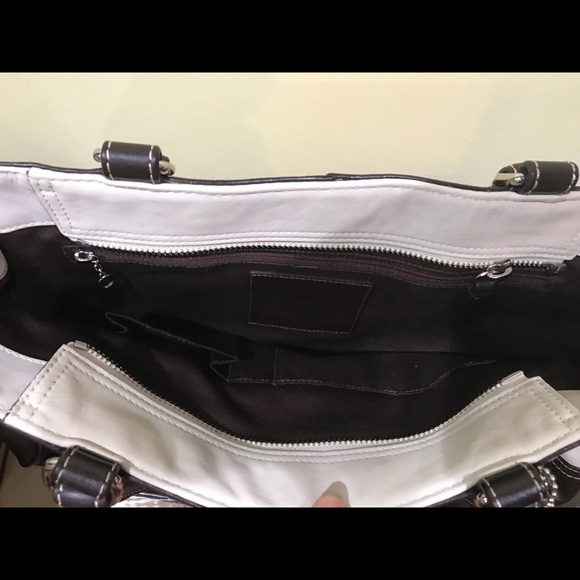 Coach Satchel - Picture 5 of 6